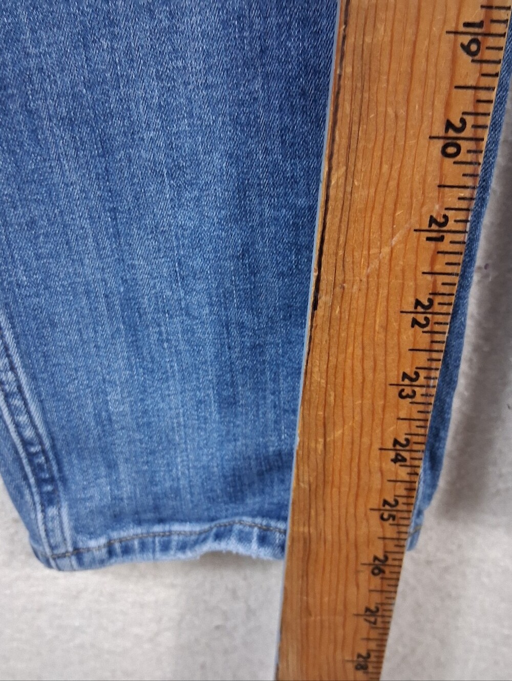 J.Crew 9" Vintage Slim Straight Women 30 Bensen Wash Blue Denim Distressed Jean - Picture 10 of 16